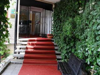 Ferraro Hotel